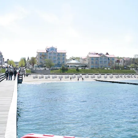 Romantic Retreat In Near Σπίτι διακοπών